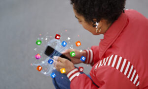 De Call Center a Contact Center Como o VoIP Permite Omnicanalidade sem Trocar de Plataforma