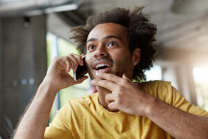 O que é First Call Resolution (FCR) e como resolver problemas no primeiro contato